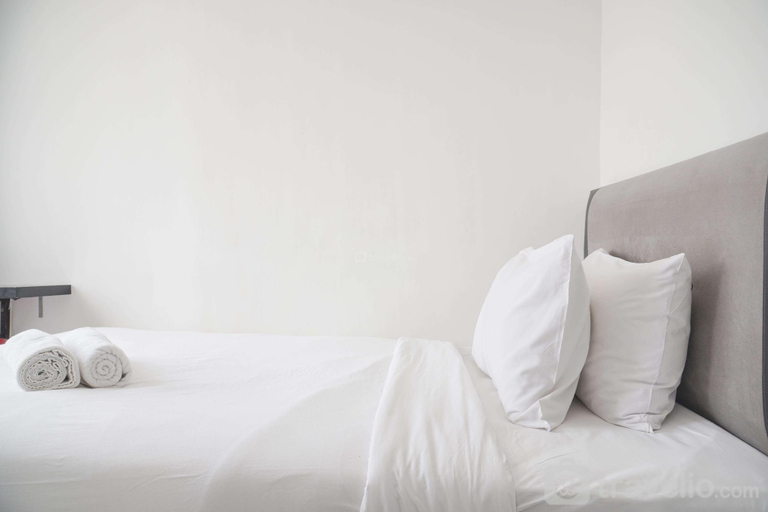 WarmComfy 2BR Pancoran Riverside Apt By Travelio, South Jakarta