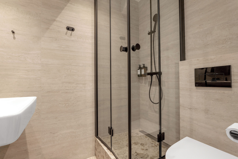 Bathroom 4, Alva Hotel Brautarholt, Reykjavík
