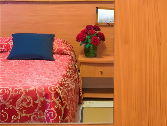 Bedroom 12
