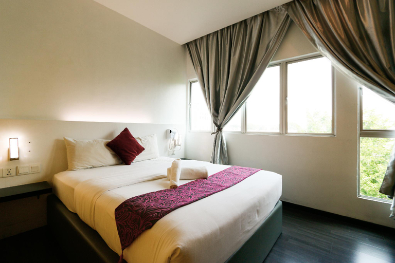Bedroom 5
