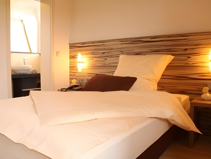 Bedroom 10