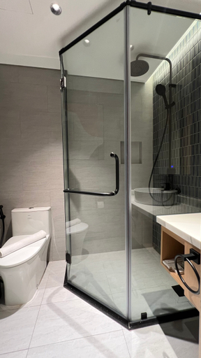 Bathroom 8