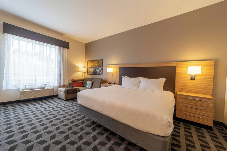 Bedroom 3, Towneplace Suites By Marriott Petawawa, Renfrew