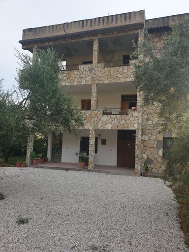 Others 2, Centre Vlore Guest House, Vlorës