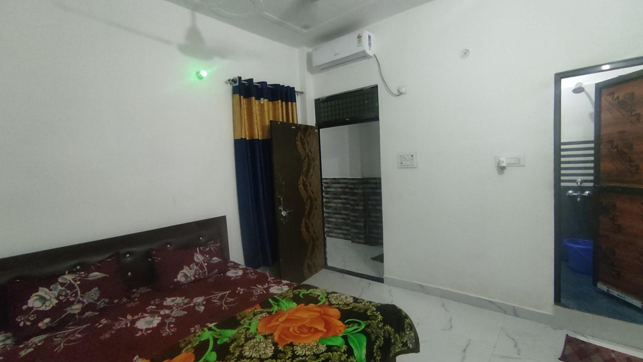 Bedroom 3, Shanti palace chudamani chauraha Ayodhya, Faizabad