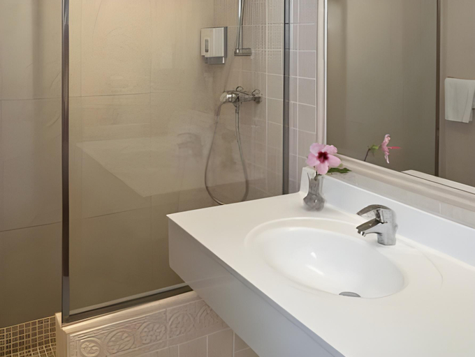 Bathroom 4, Hovima Jardín Caleta, Santa Cruz de Tenerife