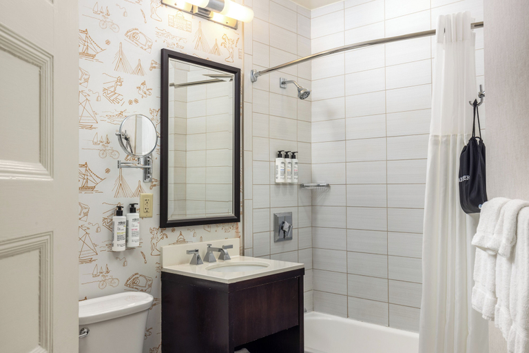 Bathroom 7