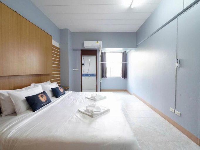 RoomQuest SPS Hotel and Residence, Khlong Luang