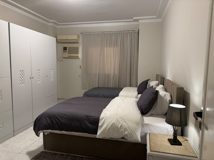 Bedroom 4, Nile View Apartment - Sleeps 4 & Balcony, Al-'Ajuzah