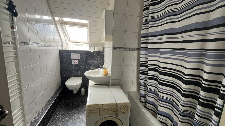 Bathroom, Pension Highway Vinckestraße, Herford