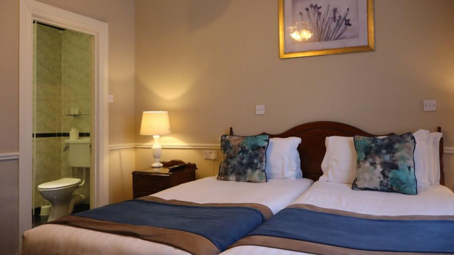 Bedroom 2, Harrington Hall, Dublin
