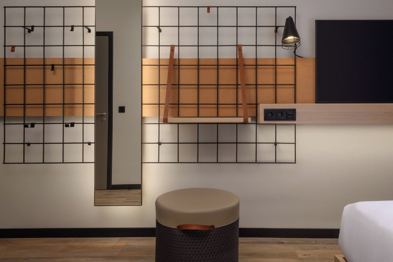 Bathroom 4, Moxy Lisboa Oriente, Lisbon