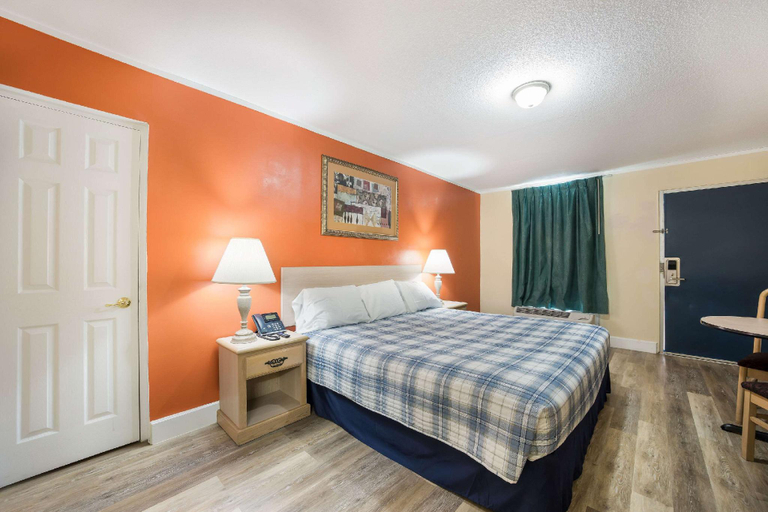 Bedroom 5