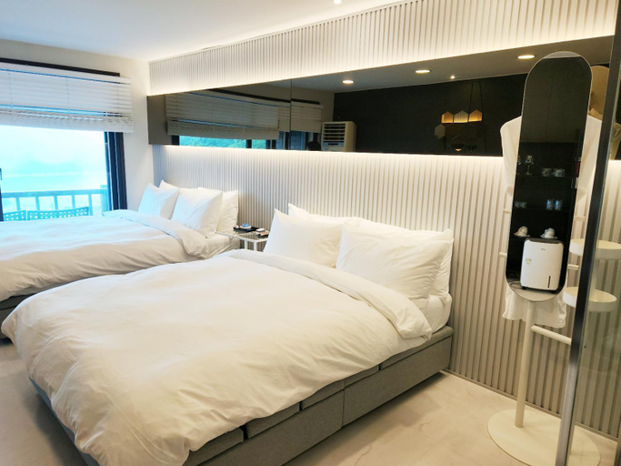 PENATESS POOL VILLA, Chungju