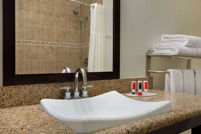 Bathroom 13