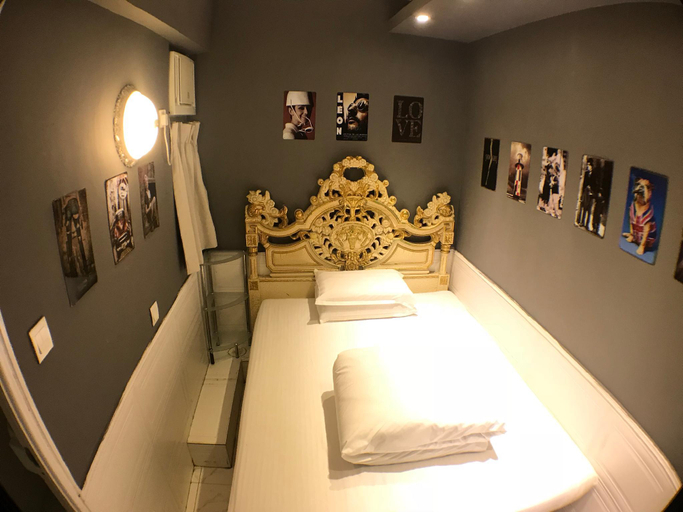 Bedroom 14