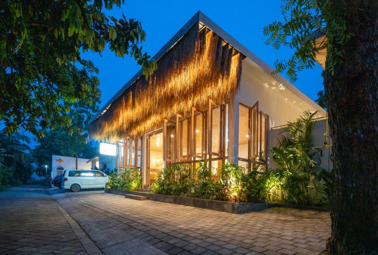 Lakubumi Pavilion