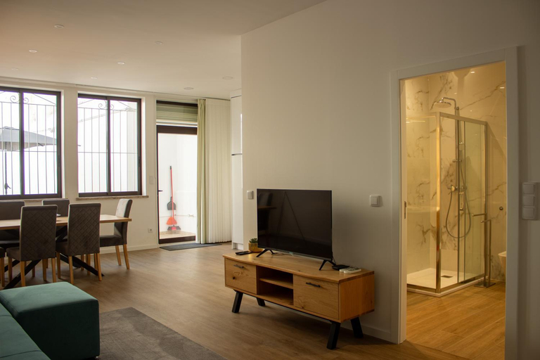Others 5, ORM- Flores Apartment, Porto