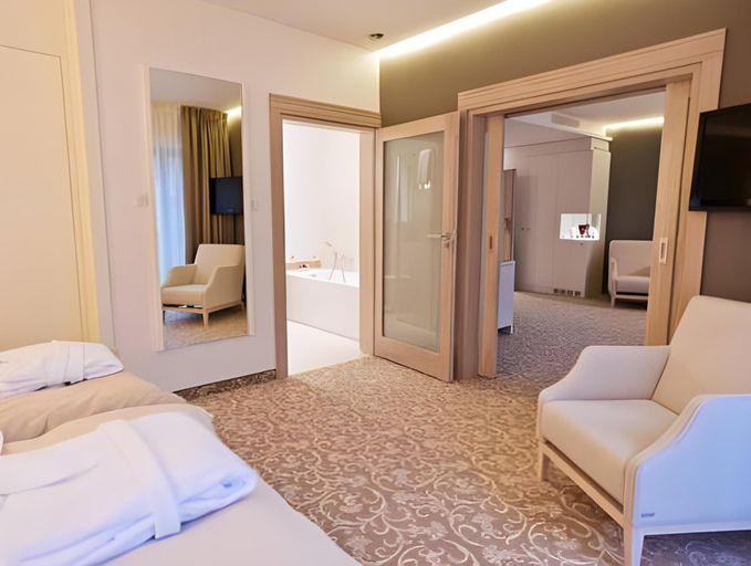 Bedroom 11