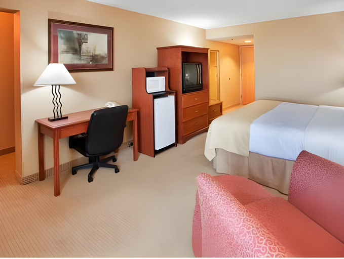 Bedroom 8