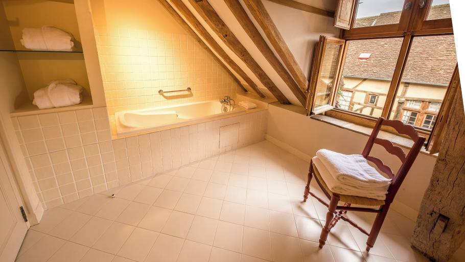 Bathroom 4, Le Champ des Oiseaux Hôtel & Spa 4*, Aube