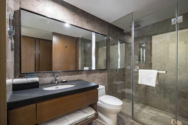 Bathroom 9