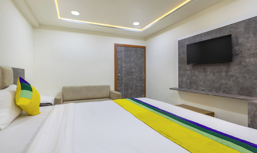 Bedroom 3, Itsy Hotels Signature, Nehru Nagar, Ahmadabad