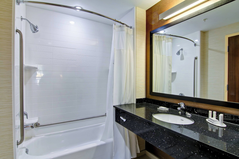Bathroom 4, Fairfield Inn and Suites by Marriott Kamloops, Thompson-Nicola