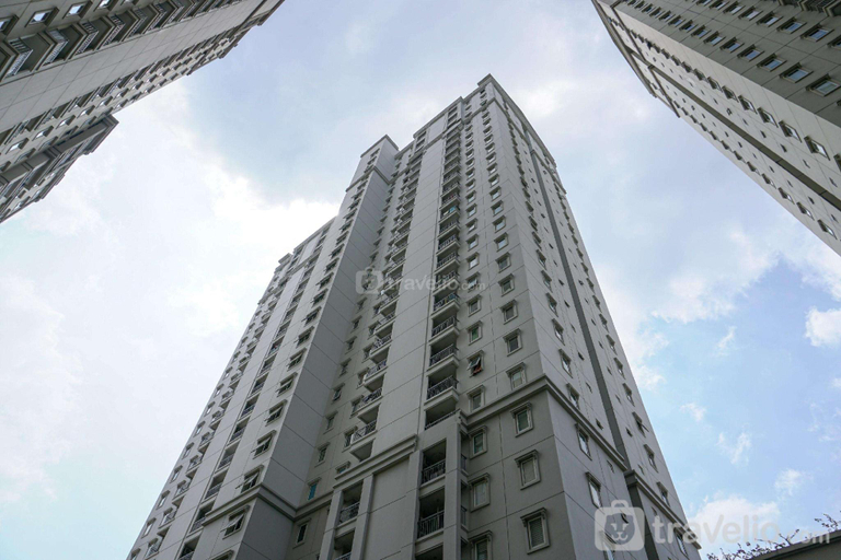 Comfort and Stylish 2BR at Grand Palace Kemayoran Apartment By Travelio, Central Jakarta