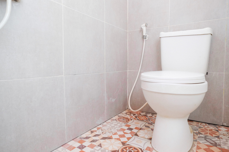 Bathroom 10