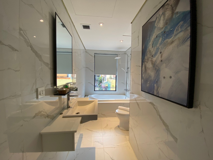 Bathroom 6