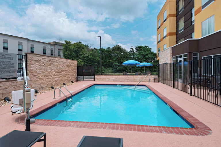 Sport & Beauty, Fairfield Inn & Suites by Marriott Dublin, Laurens