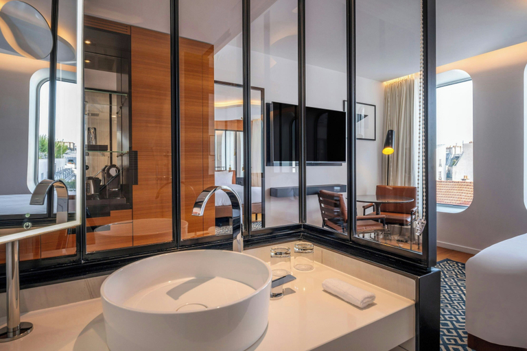 Bathroom 5, Renaissance Paris Republique Hotel, Paris