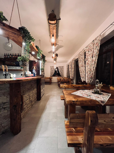 Food & Drinks 4, Noclegi Margo Debno, Nowy Targ