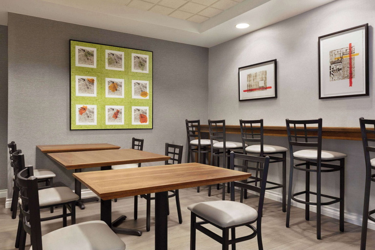 Food & Drinks 5, Wingate by Wyndham Greenwood Village/Denver Tech, Arapahoe