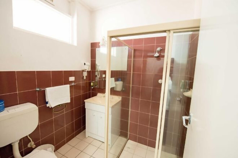 Bathroom 17