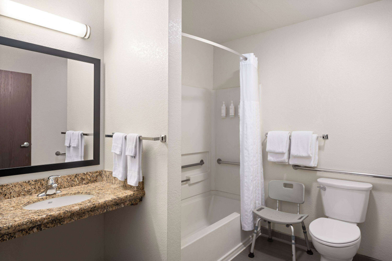 Bathroom 4, Super 8 by Wyndham Susanville, Lassen