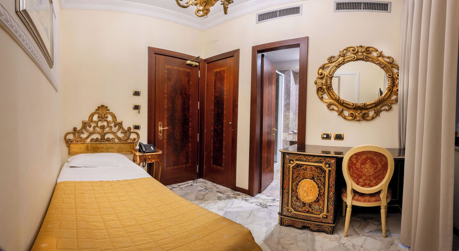 Bedroom 5, Des Epoques Hotel, Roma