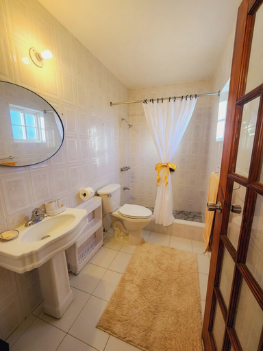Bathroom 3, Spring Valley Inn