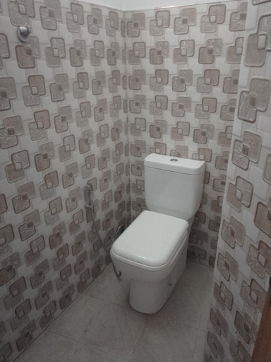 Bathroom 3, Monday fashion, Welimada