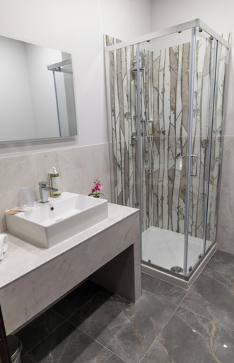 Bathroom 4, Hotel Ayri, Parma