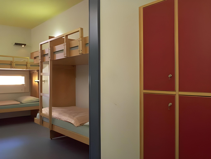 Bedroom 18