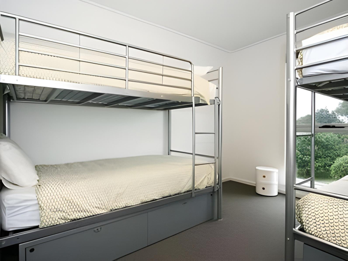 Bedroom 14