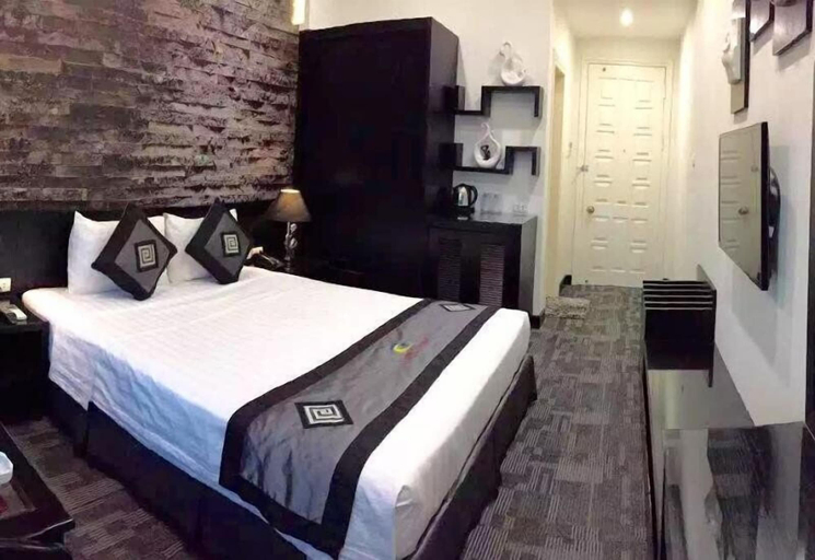 Bedroom 8