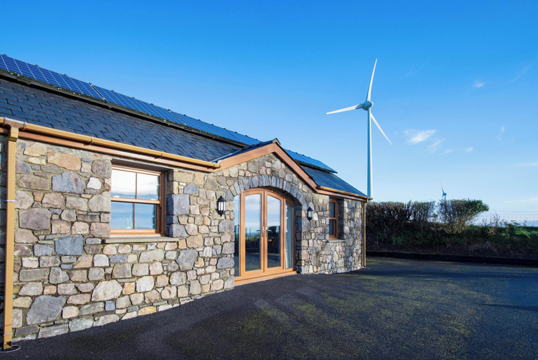 Exterior & Views 2, The Beacon - 3 Bed - Ludchurch, Pembrokeshire
