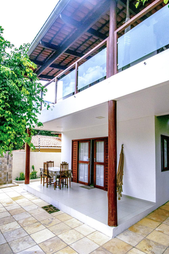 Exterior 6