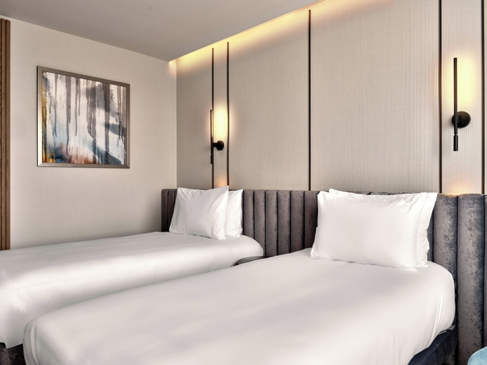 Bedroom 3, Crowne Plaza SOFIA by IHG, Stolichna