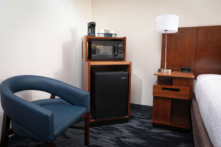Bedroom 3, Fairfield Inn & Suites Charleston North/Ashley Phosphate, Charleston
