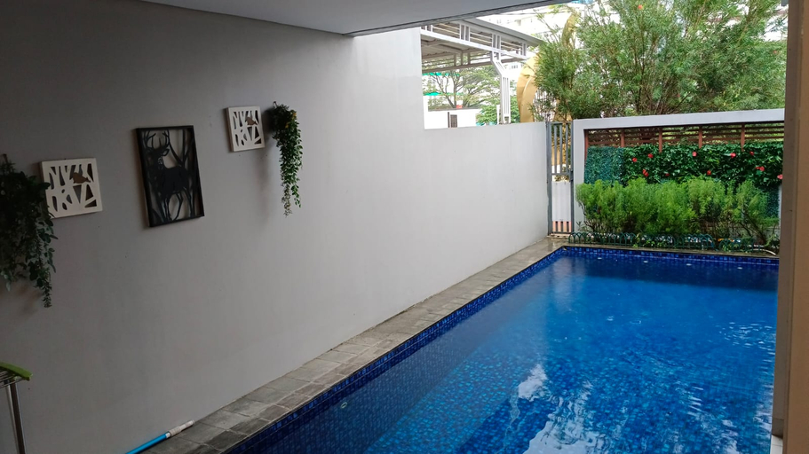 Swimming Pool 10