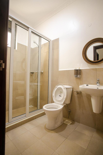 Bathroom 4, Iris Lakeside Condos in Entebbe, Busiiro